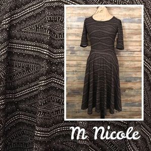 Medium LulaRoe Nicole. NWT.
